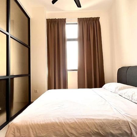 Malacca Ins Suite @ The Quartz Residence-Infinity Pool מראה חיצוני תמונה